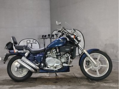 Honda MAGNA750