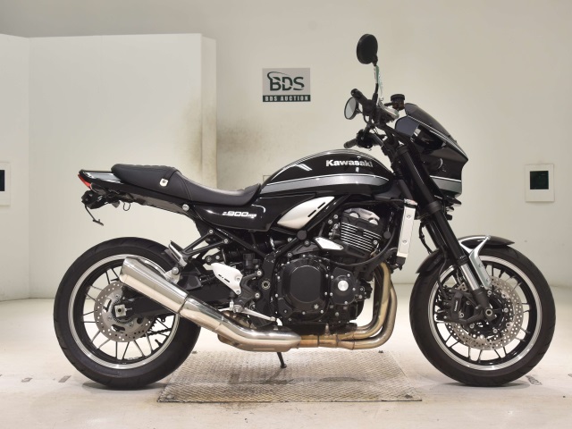 Kawasaki Z900RS