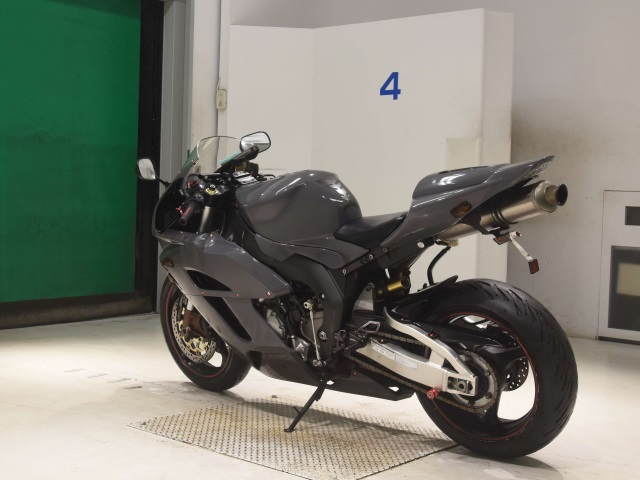 Honda CBR1000RR — фото 6