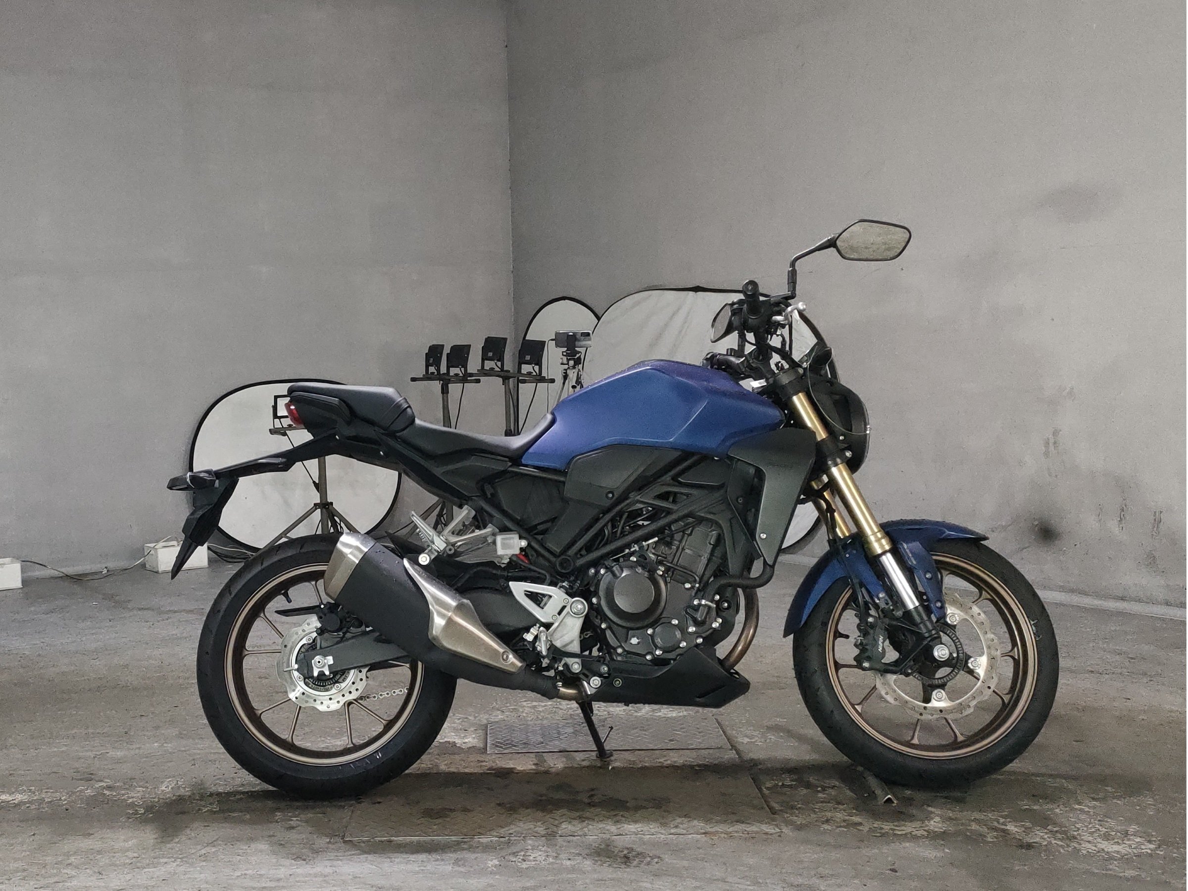 Honda CB250R