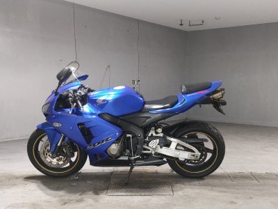 Honda CBR600RR — фото 2