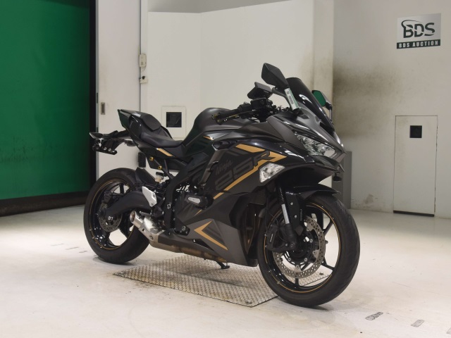 Kawasaki NINJA ZX-25R KRT — фото 3