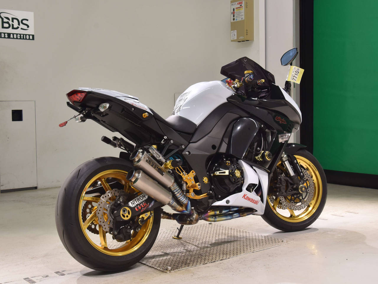 7710] Kawasaki NINJA1000A - JKAZXT00GHA024345