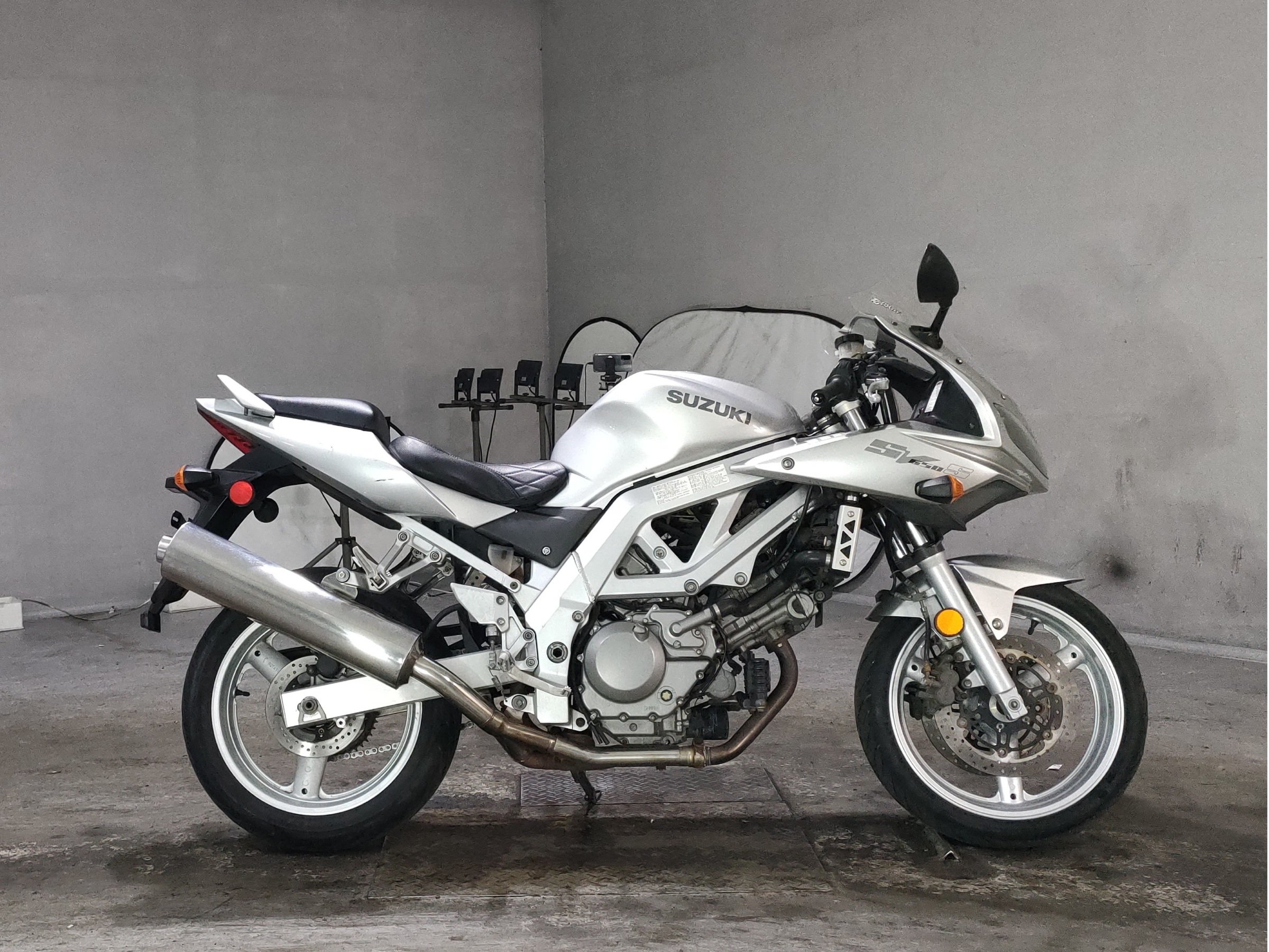 Suzuki SV650S