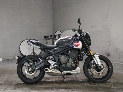 Triumph TRIDENT660