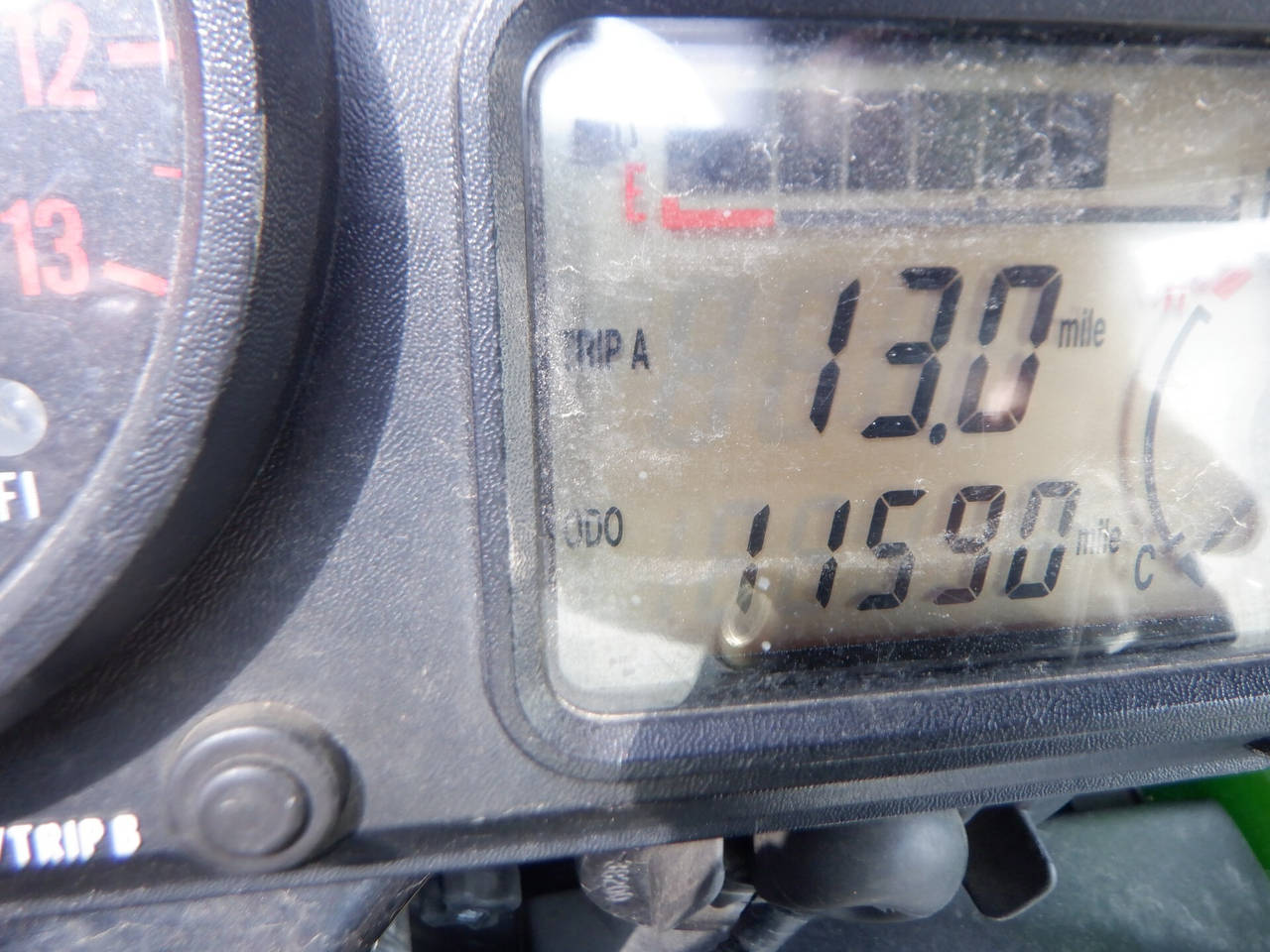 0004] Kawasaki NINJA ZX-12R - JKAZXT20AAA011786