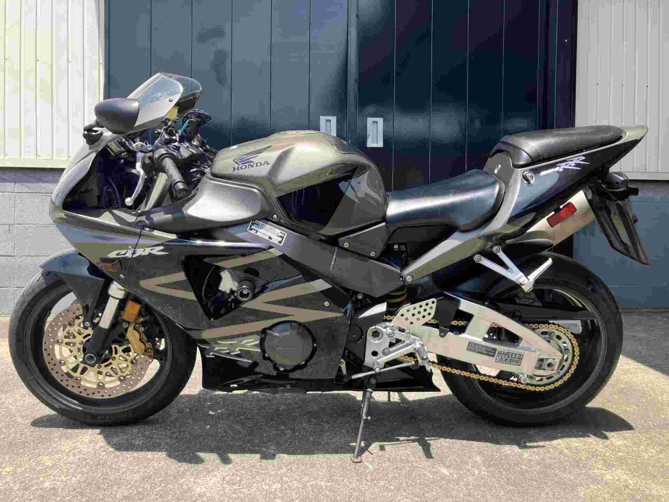Honda CBR954RR — фото 2