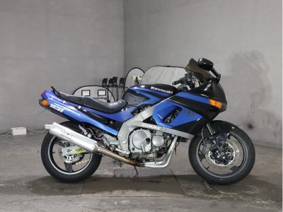 Kawasaki ZZ-R400