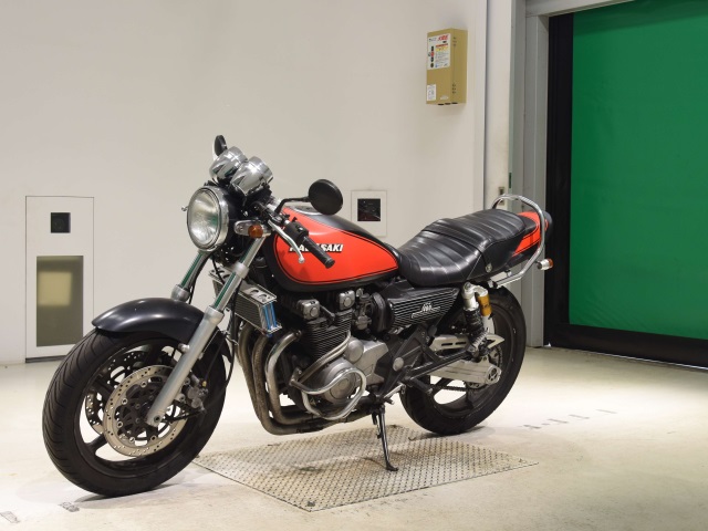 Kawasaki ZEPHYR400 — фото 4