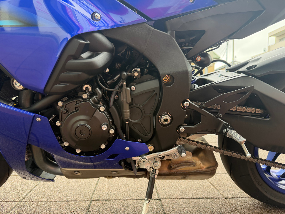 Yamaha YZF-R1 — фото 18