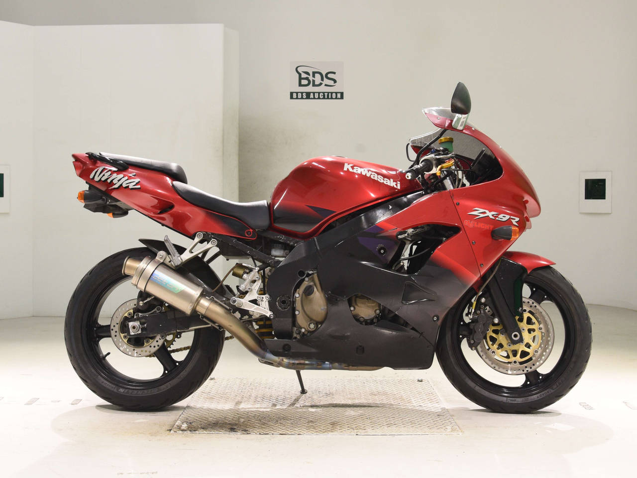 7936] Kawasaki NINJA ZX-9R - JKAZX900CCA031959