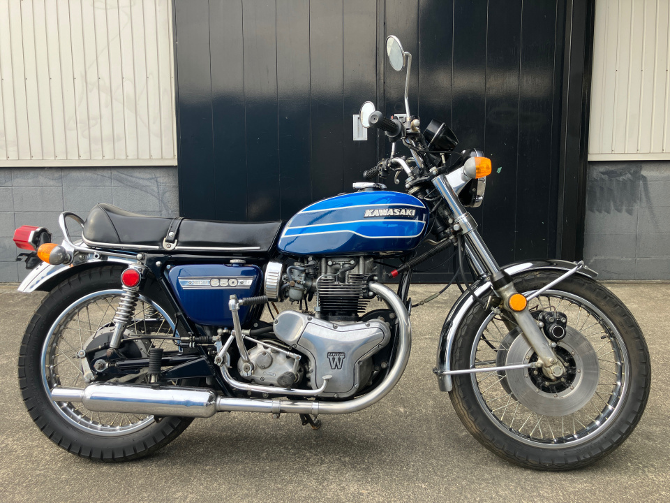Kawasaki W3