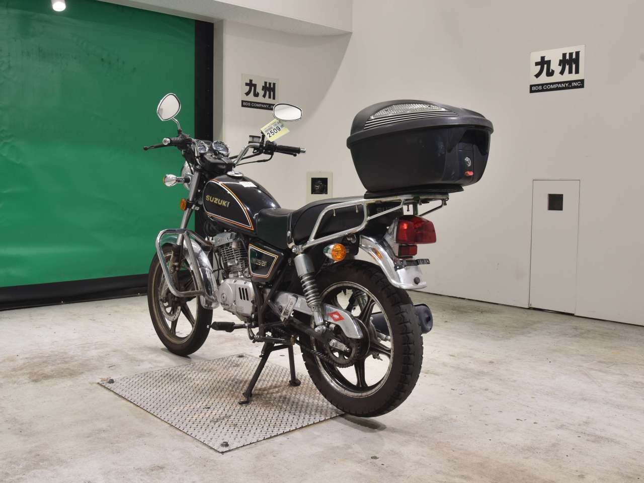 2509] Suzuki GN125-2F - LC6PCJ2NXJ004056