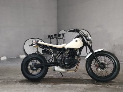 Yamaha TW225