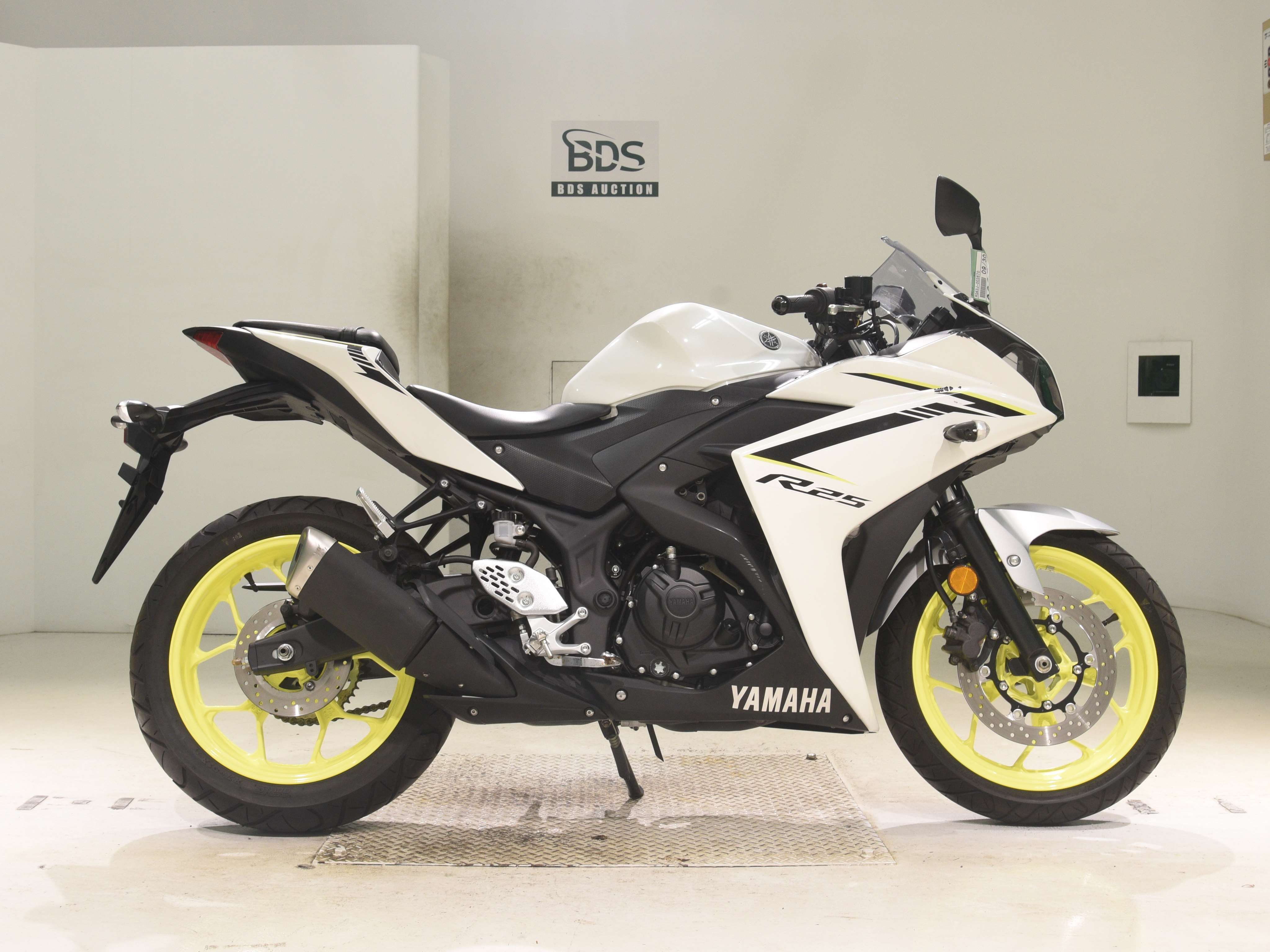 Yamaha YZF-R25
