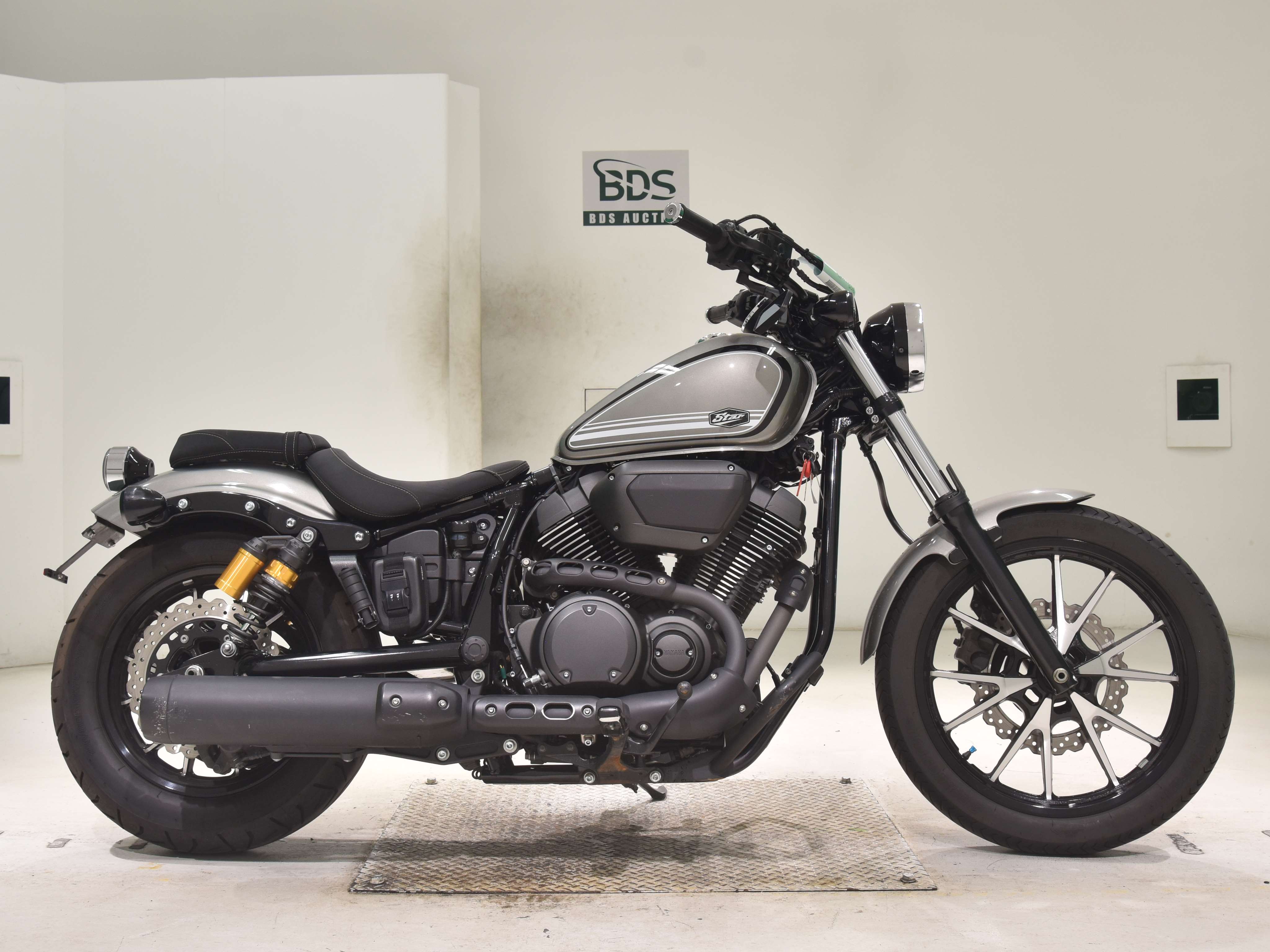 Yamaha BOLT 950