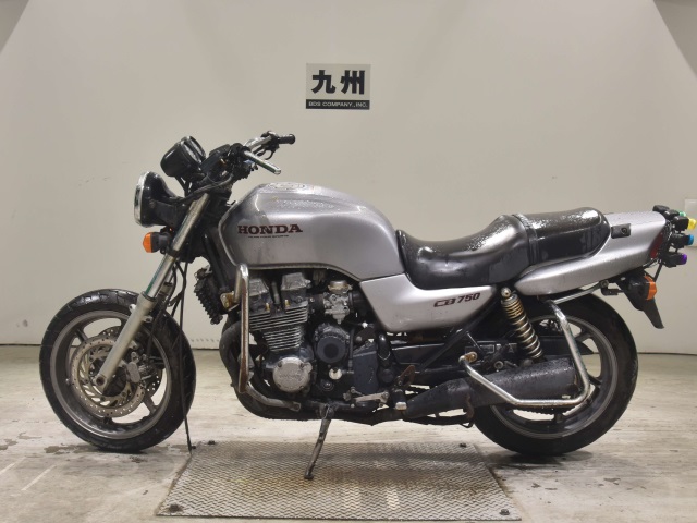 Honda CB750SFK — фото 2