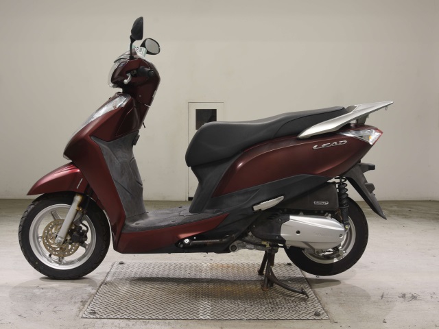 Honda LEAD125 — фото 2