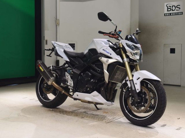 Suzuki GSR750 — фото 3