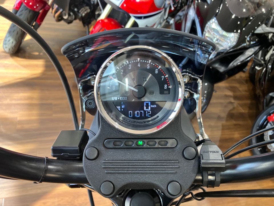 HD SPORTSTER IRON XL883N — фото 3