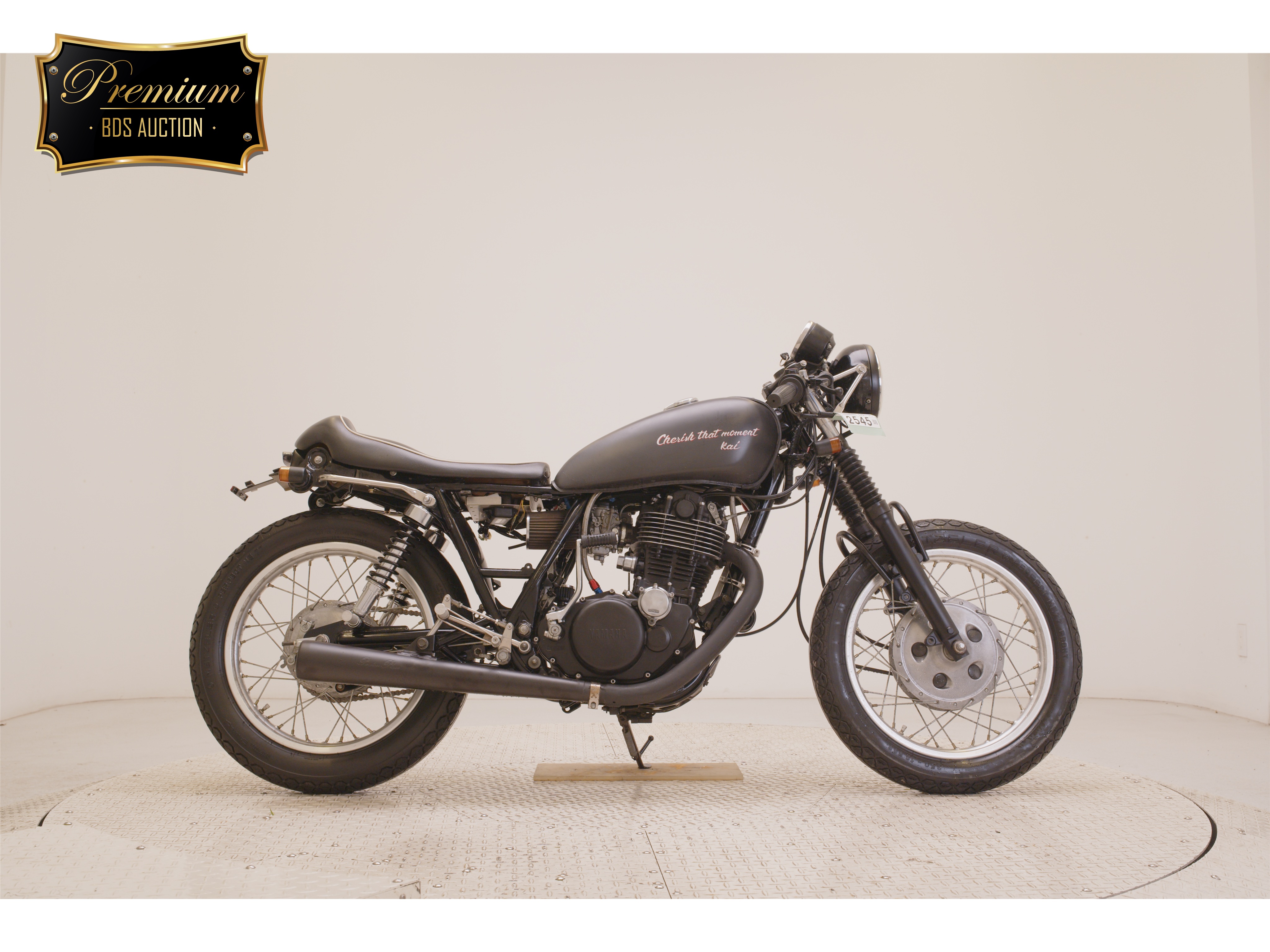 Yamaha SR400-2