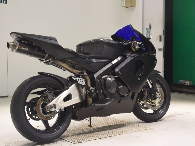 Honda CBR600RR — фото 5