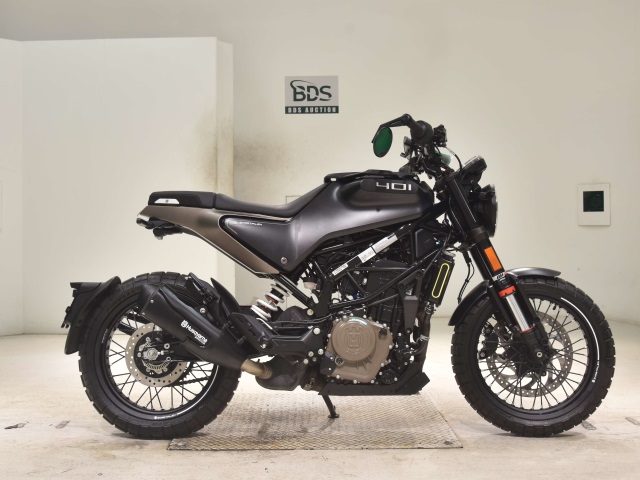 Husqvarna SVARTPILEN 401