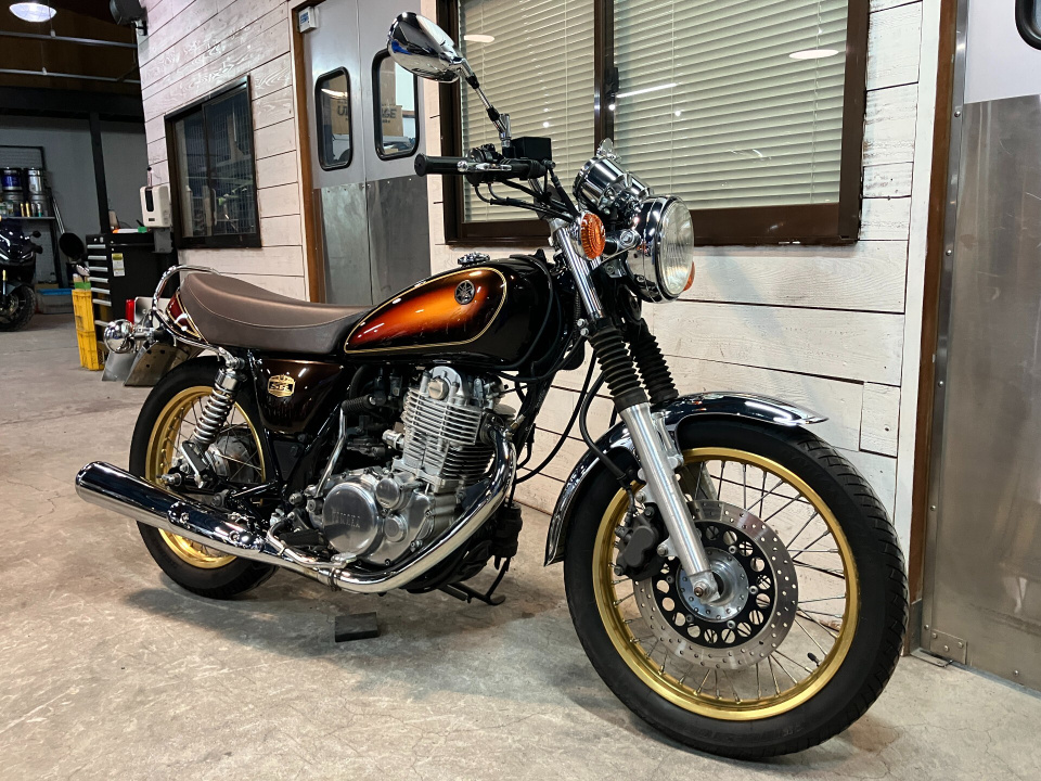 Yamaha SR400 — фото 7