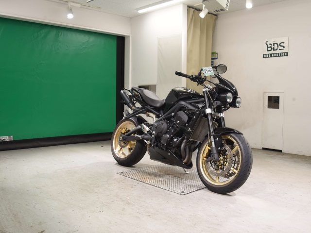 Triumph STREET TRIPLE R — фото 3