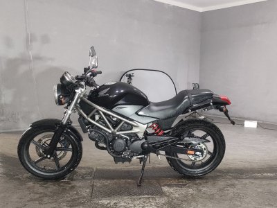Honda VTR250 — фото 2