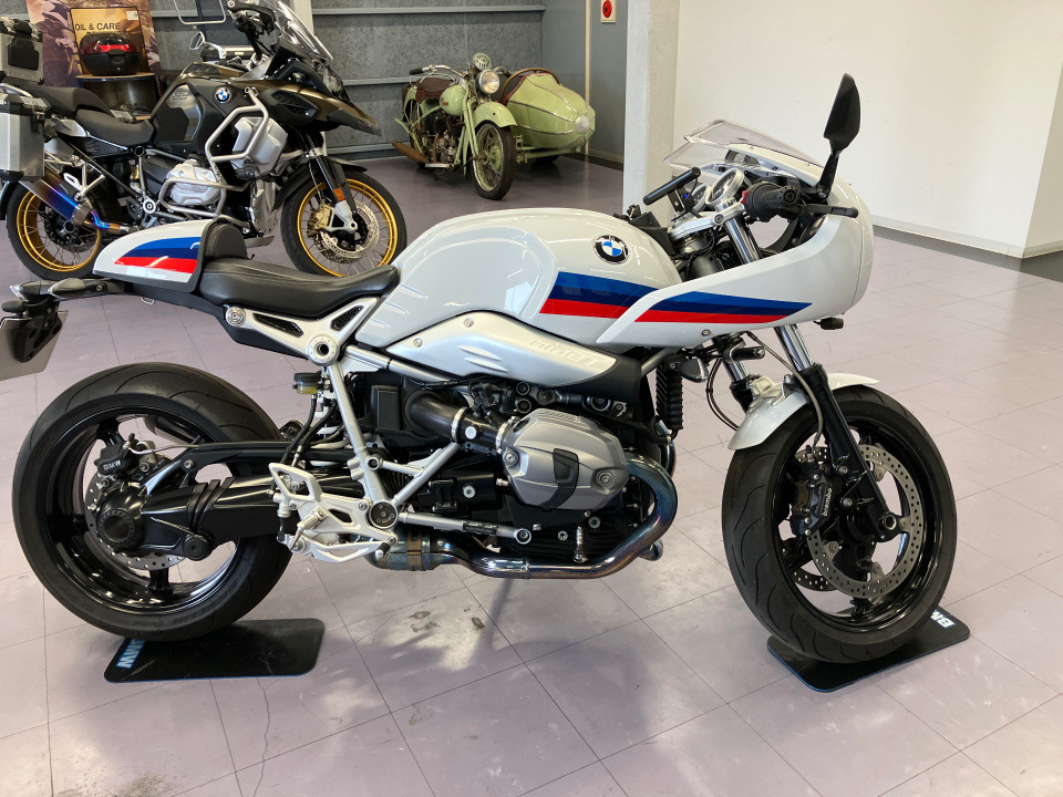 BMW R NINE T RACER