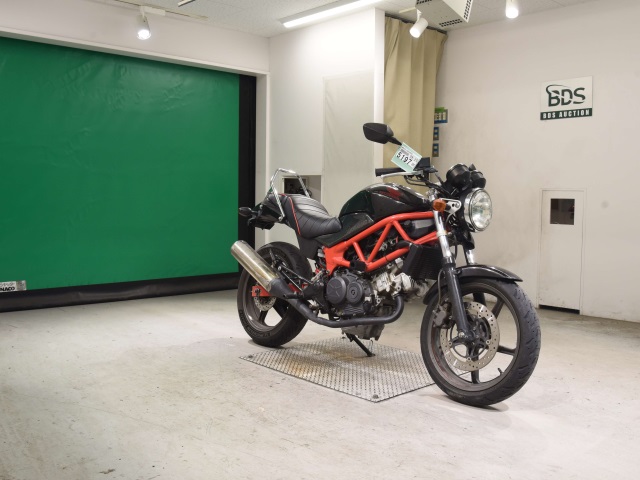 Honda VTR250 — фото 3