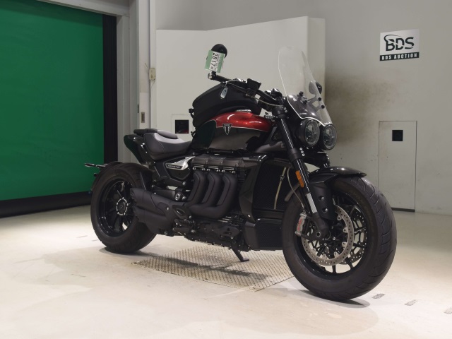 Triumph ROCKET III STORM R — фото 3