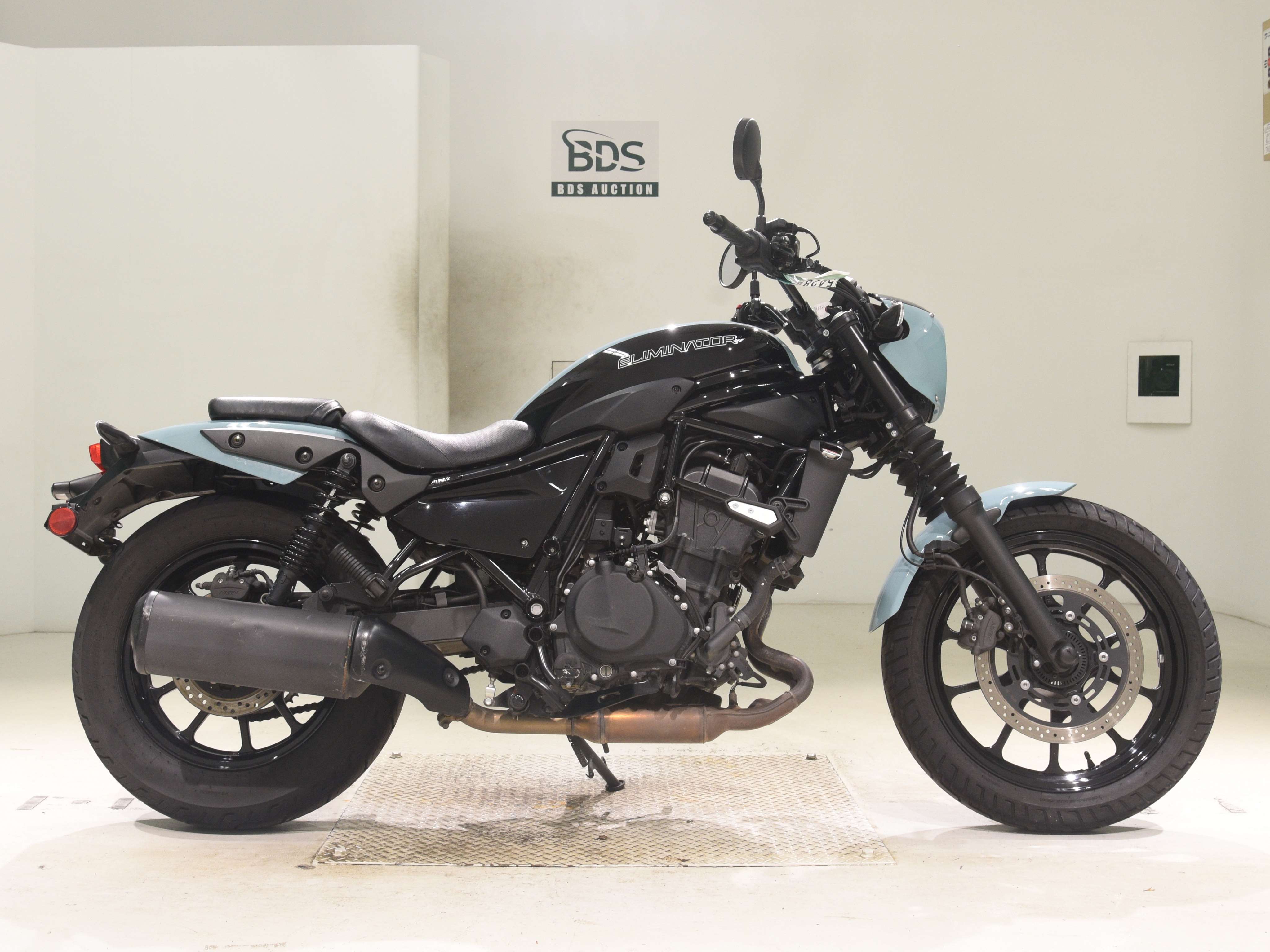 Kawasaki ELIMINATOR 400SE