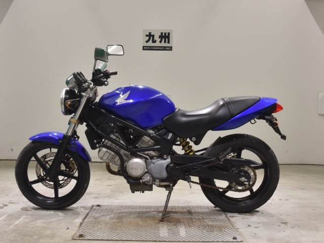 Honda VTR250 — фото 2