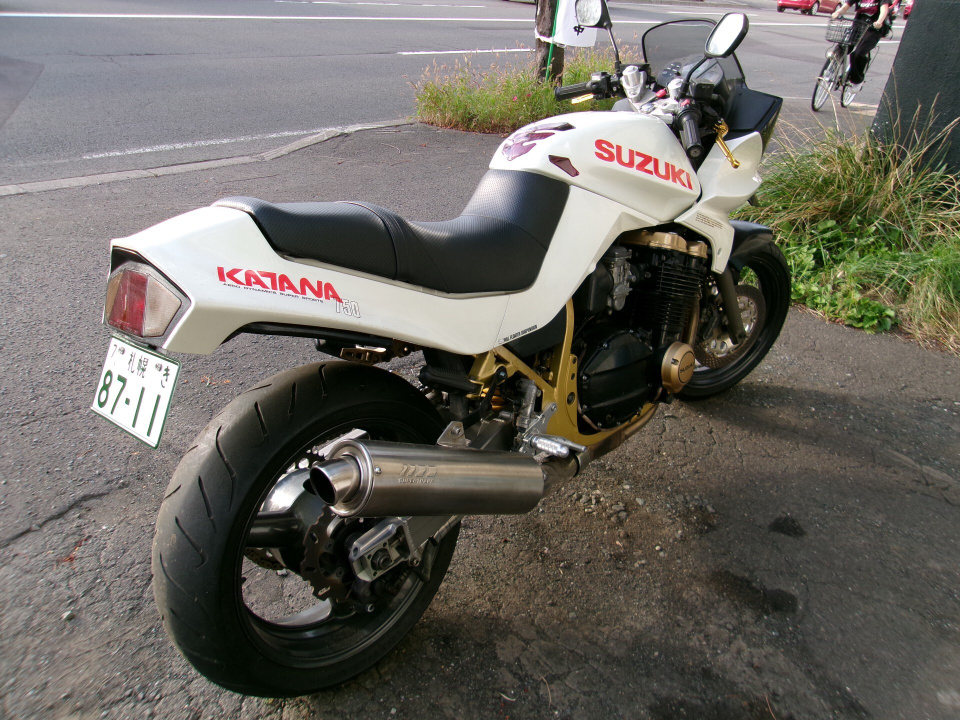 Suzuki GSX750S KATANA — фото 3