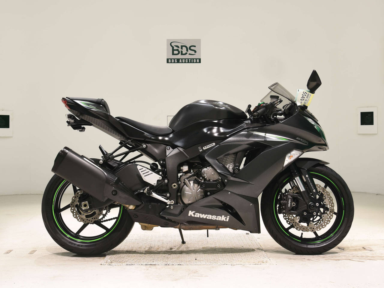 5049] Kawasaki ZX-6RA - JKBZX636-EFA021511