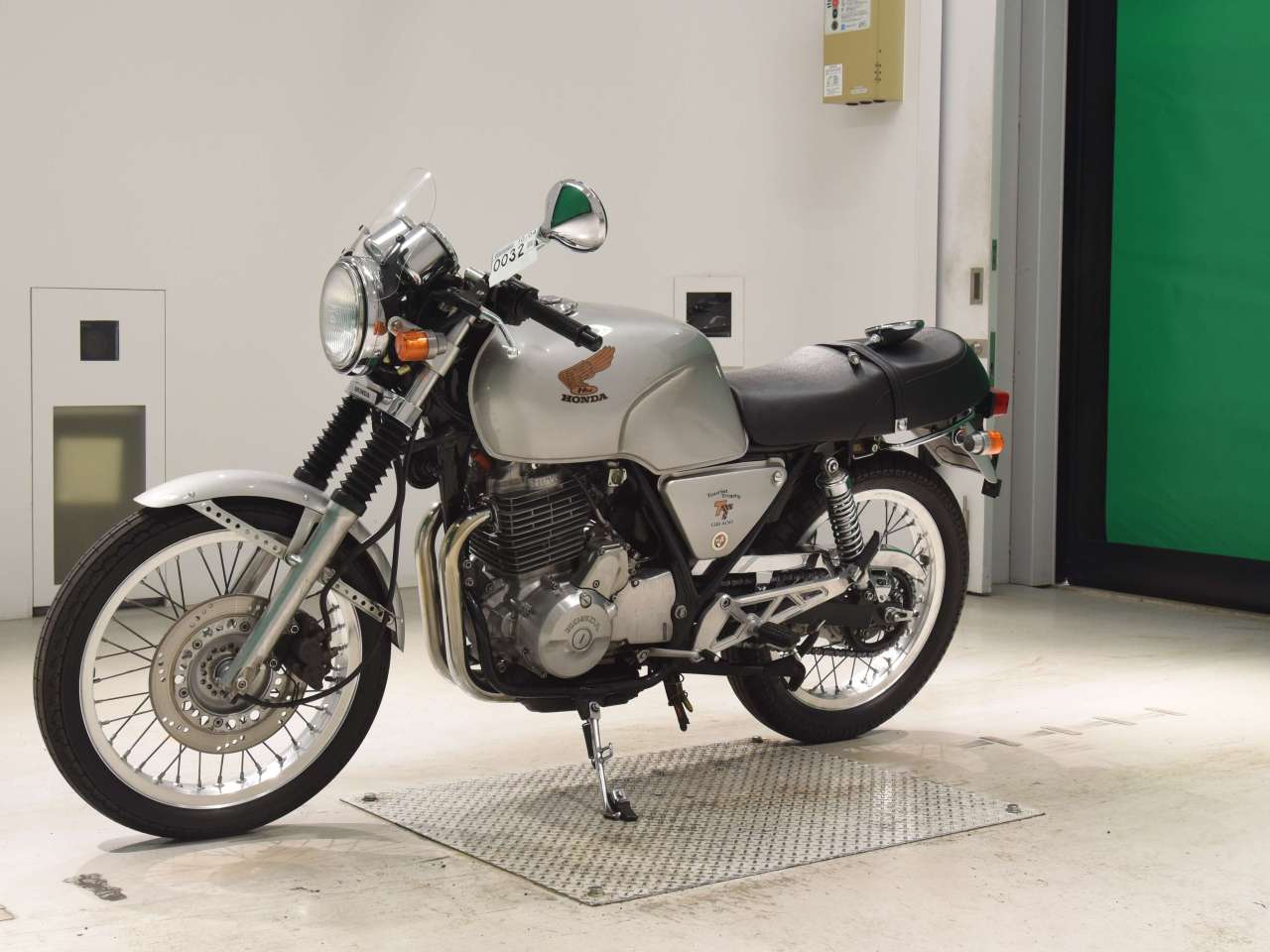 0032] Honda GB400TT - NC20-1000768