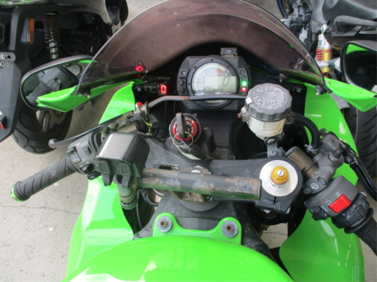 0088] Kawasaki NINJA ZX-10R - ZXT00C-013735