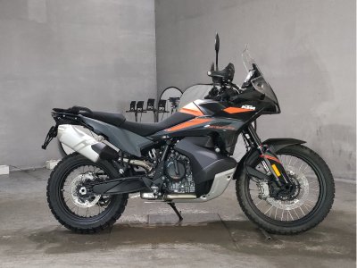 KTM 890 ADVENTURE