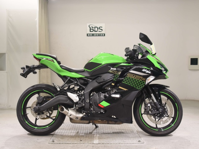 仁 5479] Kawasaki NINJA ZX-25R - MH4ZX250GLJP01718