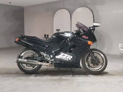 Kawasaki ZZR1100