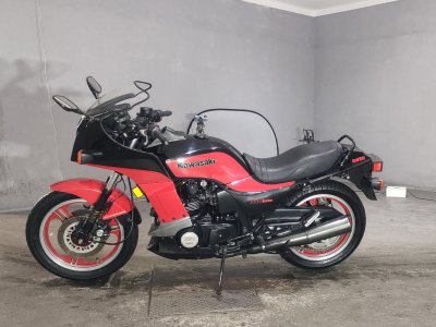 Kawasaki GPZ750 TURBO — фото 2