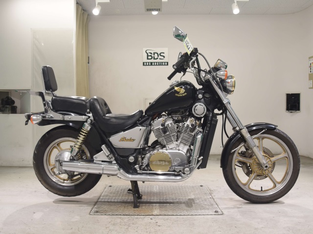 Honda SHADOW750