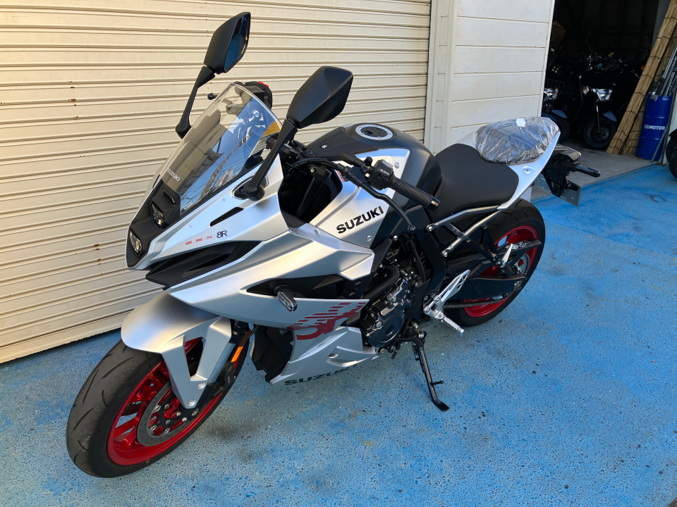 Suzuki GSX-8R — фото 4