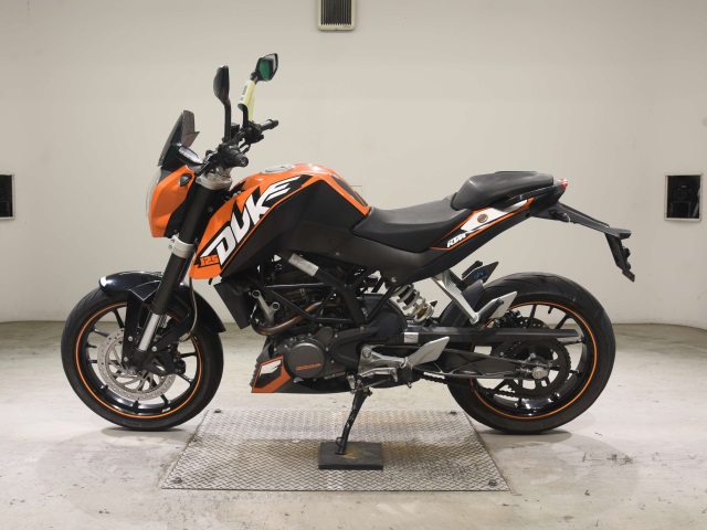 KTM 125 DUKE — фото 2