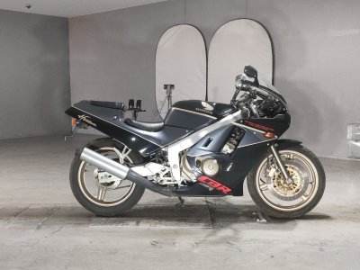 Honda CBR250R
