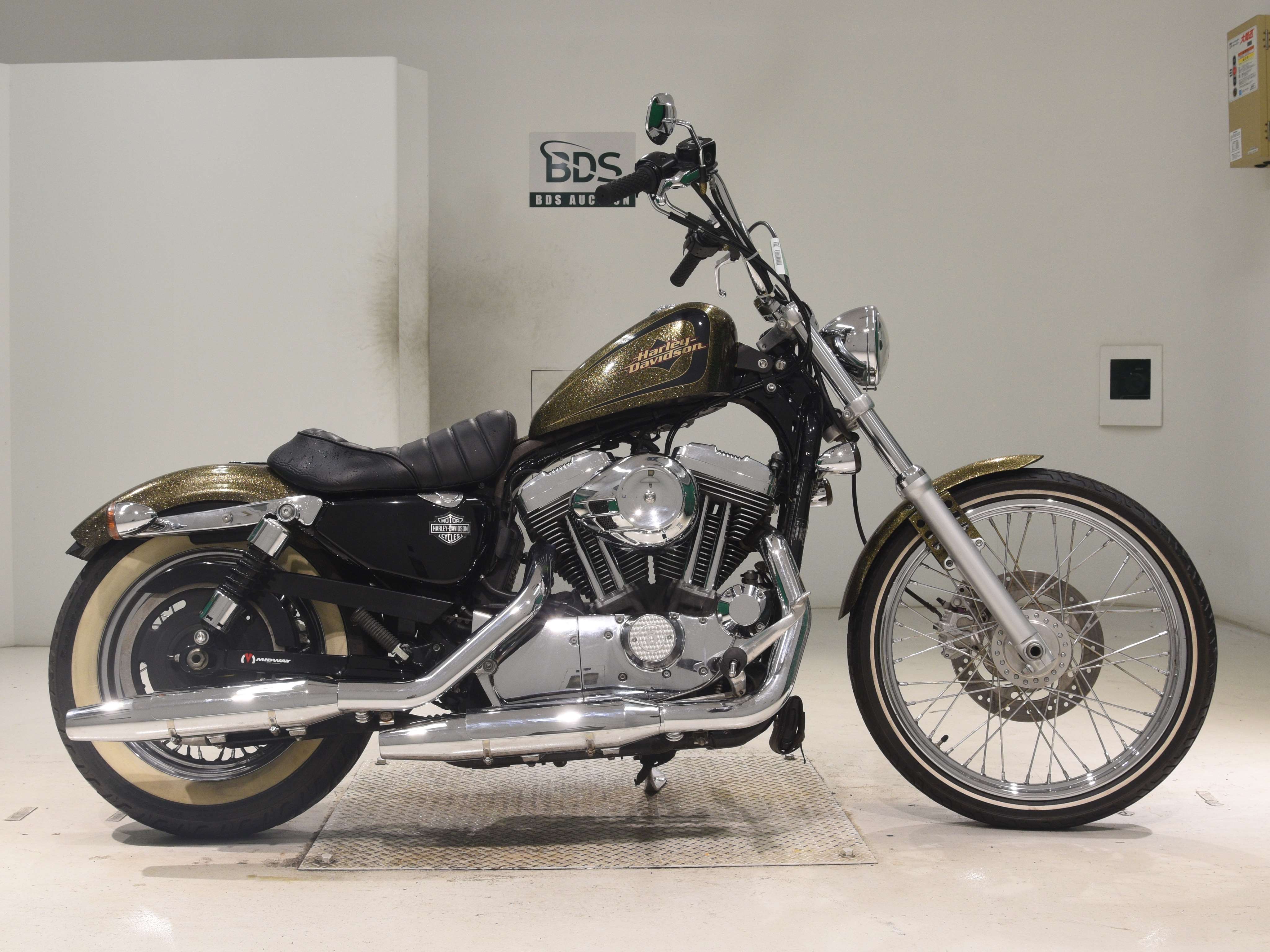 HD SPORTSTER SEVENTY-TWO XL1200V