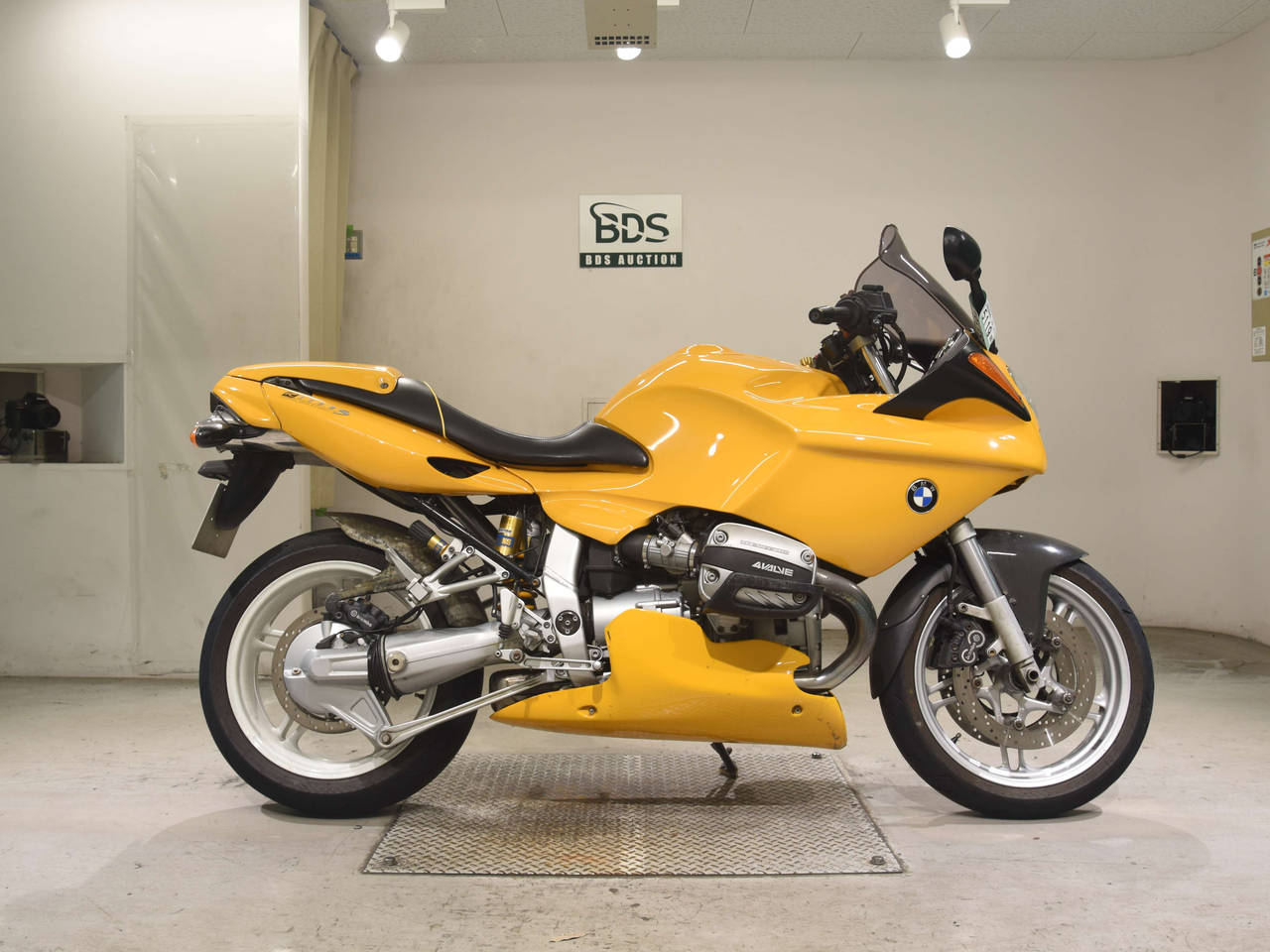 BMW R1100S