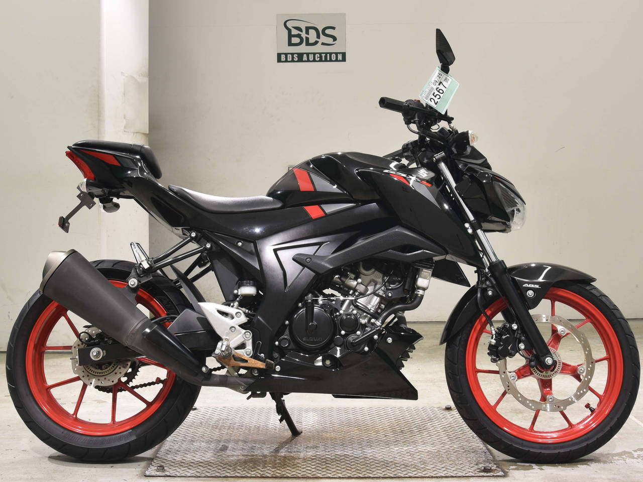 Suzuki GSX-S125